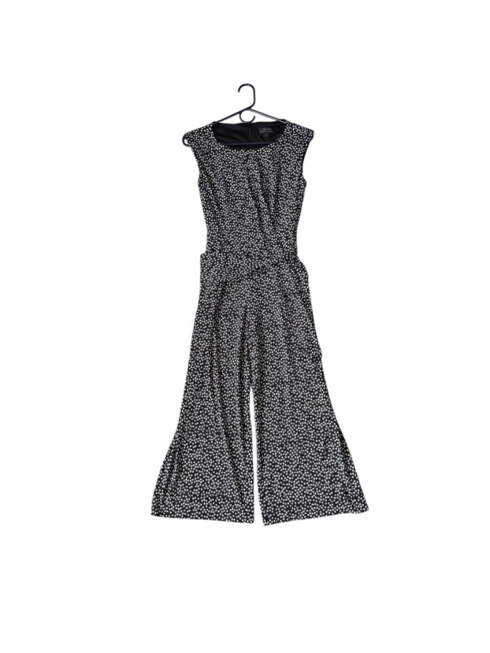 Tahari women's black and white floral sleeveless stretchy jumpsuit size 2
